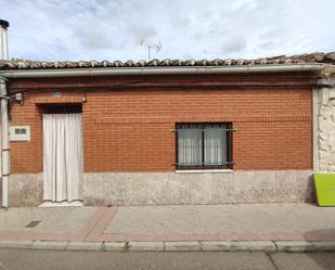 Exterior view of House or chalet for sale in Medina del Campo