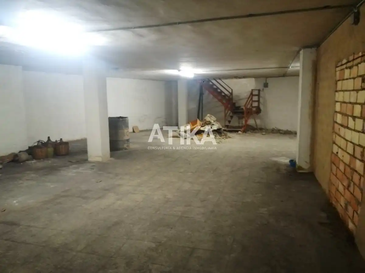 Locale commerciale in vendita a Sant Josep - Zona Hospital, imagen 7