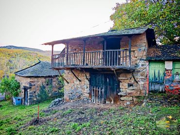 Adossat en venda a Toreno