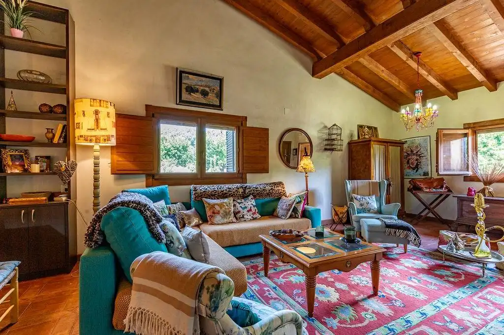 Sala de estar de Finca rústica en venta en Cuacos de Yuste con Jardín privado, Terraza y Piscina