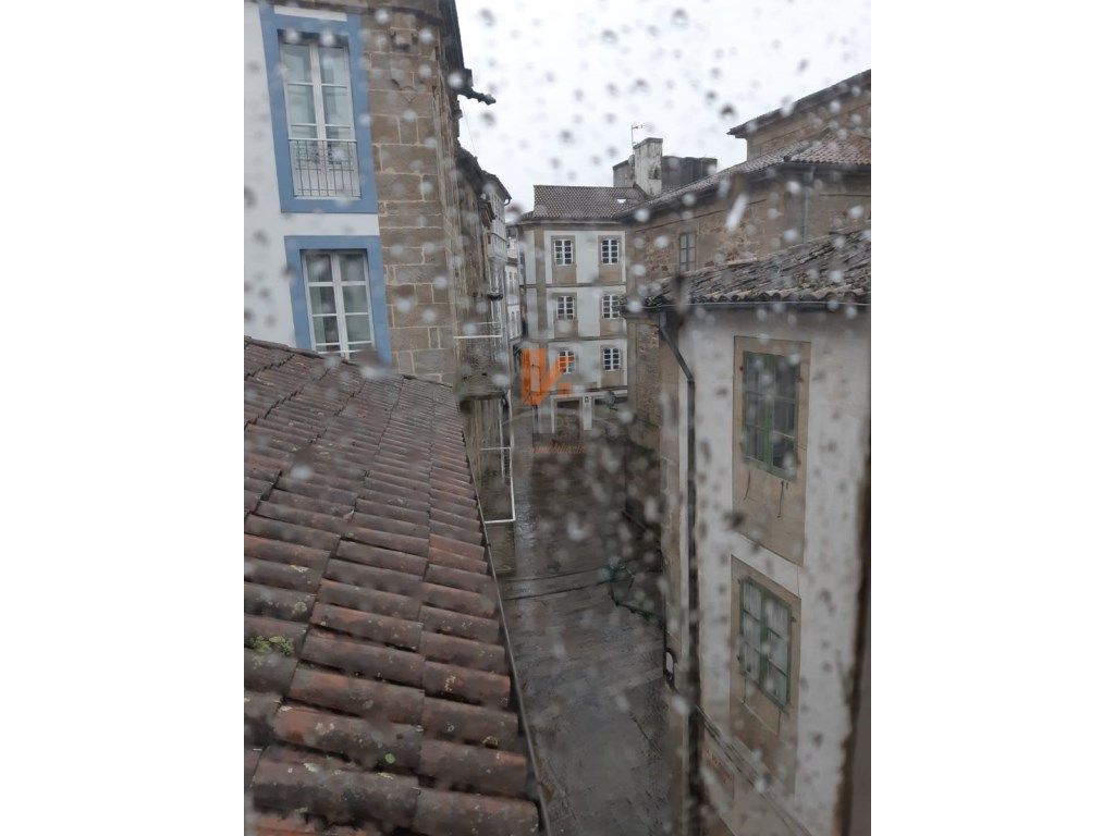Vista exterior de Casa o xalet en venda en Santiago de Compostela  amb Balcó