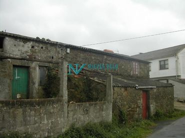 House with garden for sale in A Laracha