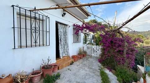 Gran cortijo con vistas infinitas en Comares!