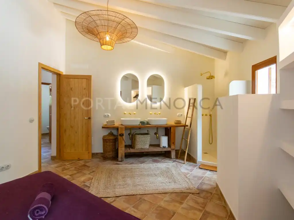 Baño de Finca rústica en venta en Ferreries con Piscina