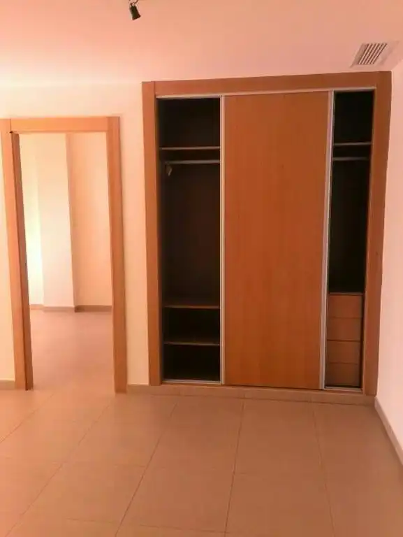 Pis de lloguer a Avenida DE LA ILUSTRACION, Campus de la Salud