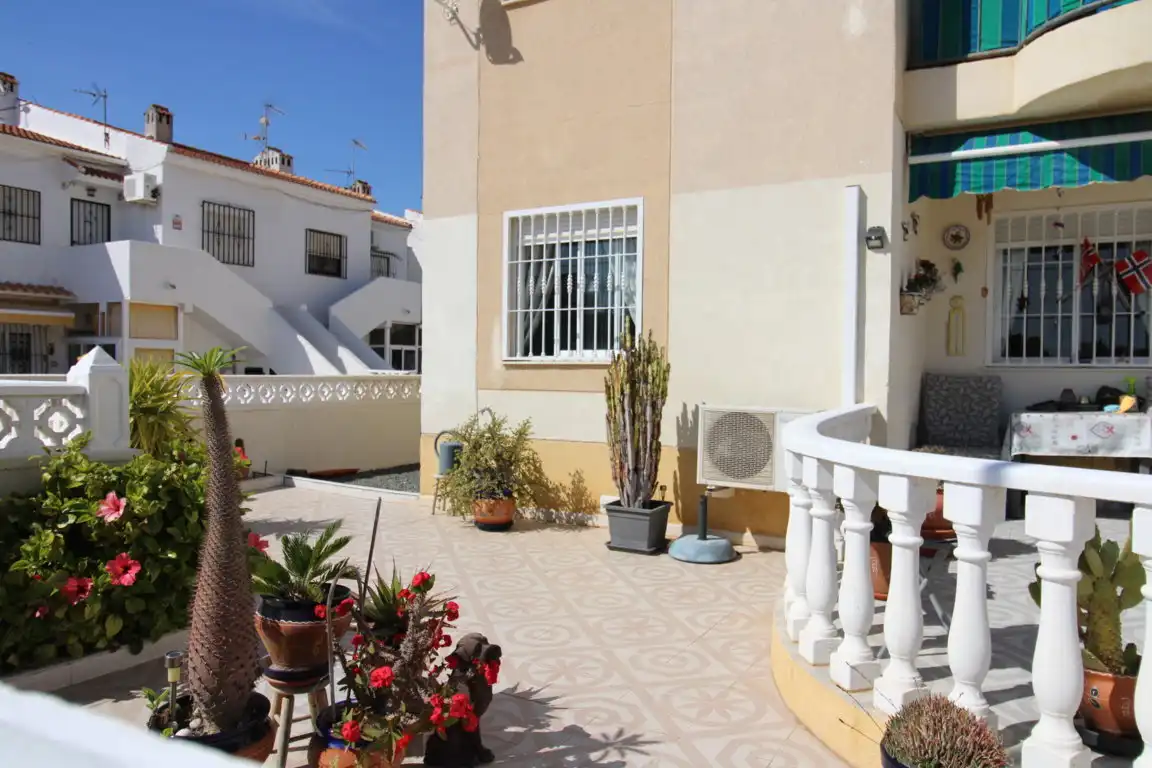 Casa o chalet en venta en Calle Rodrigo, Zona Carrefour - Urbanizaciones