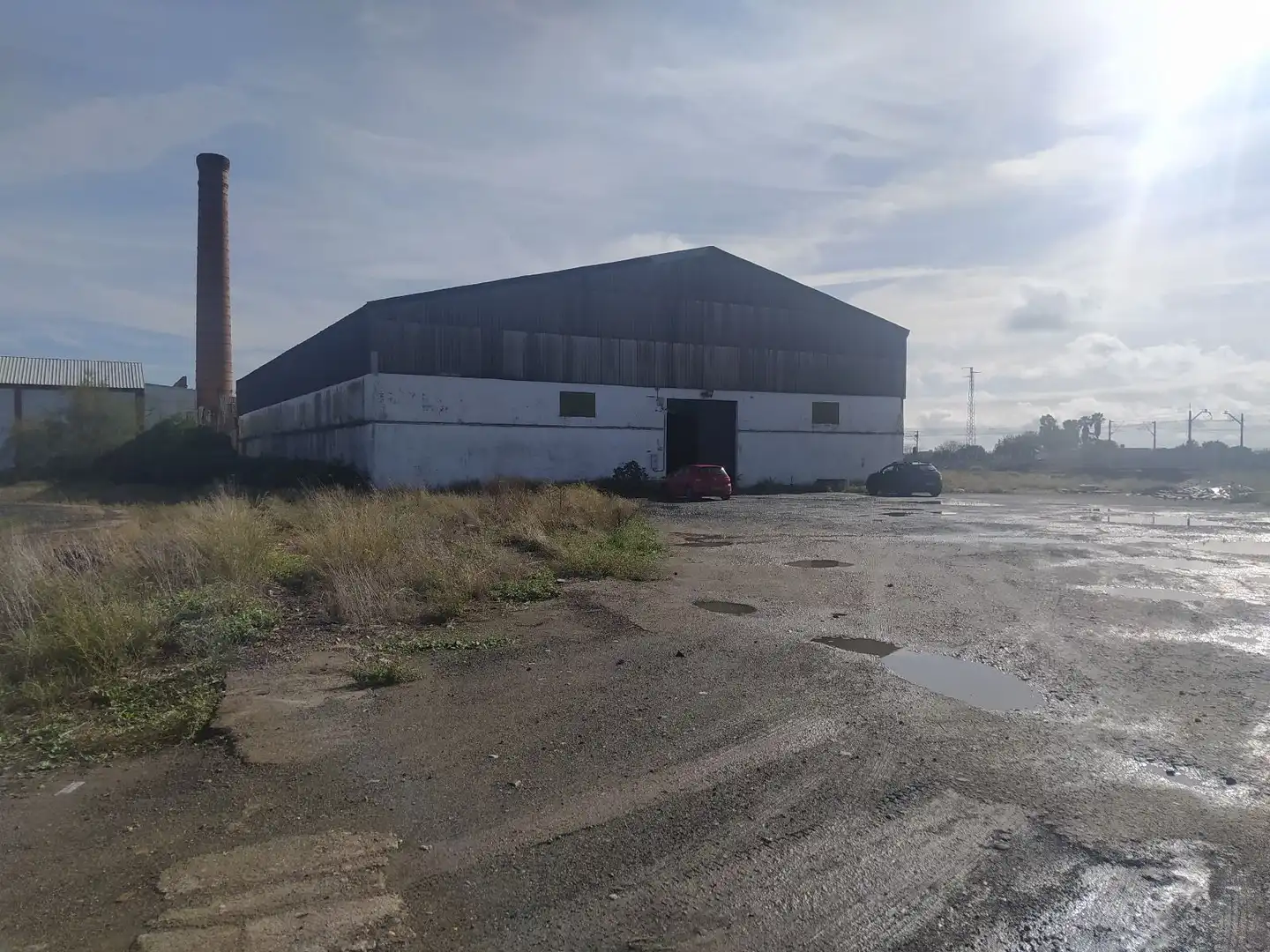 Außenansicht von Fabrikhallen zum Verkauf in Villanueva del Río y Minas