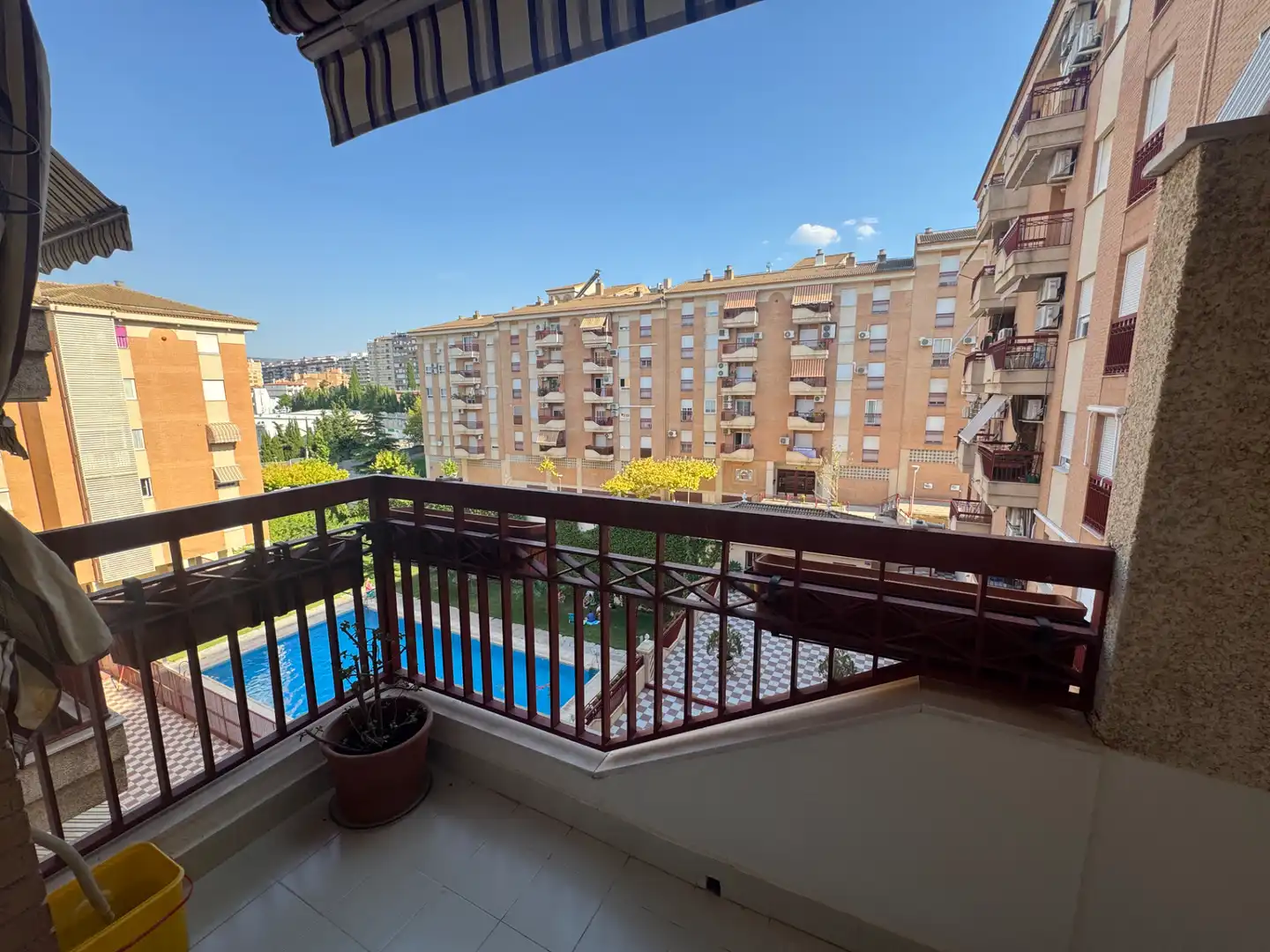 Vista exterior de Piso de alquiler en Jaén con Aire acondicionado, Calefacción y Trastero