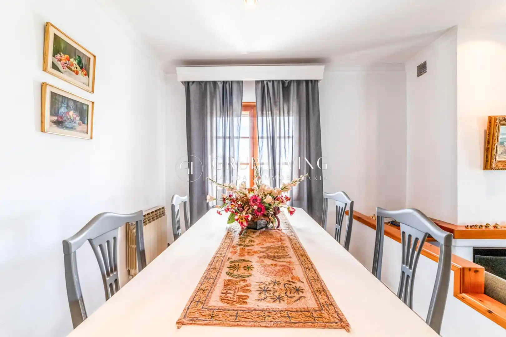 Comedor de Casa o chalet en venta en Vilanova i la Geltrú con Calefacción, Jardín privado y Terraza