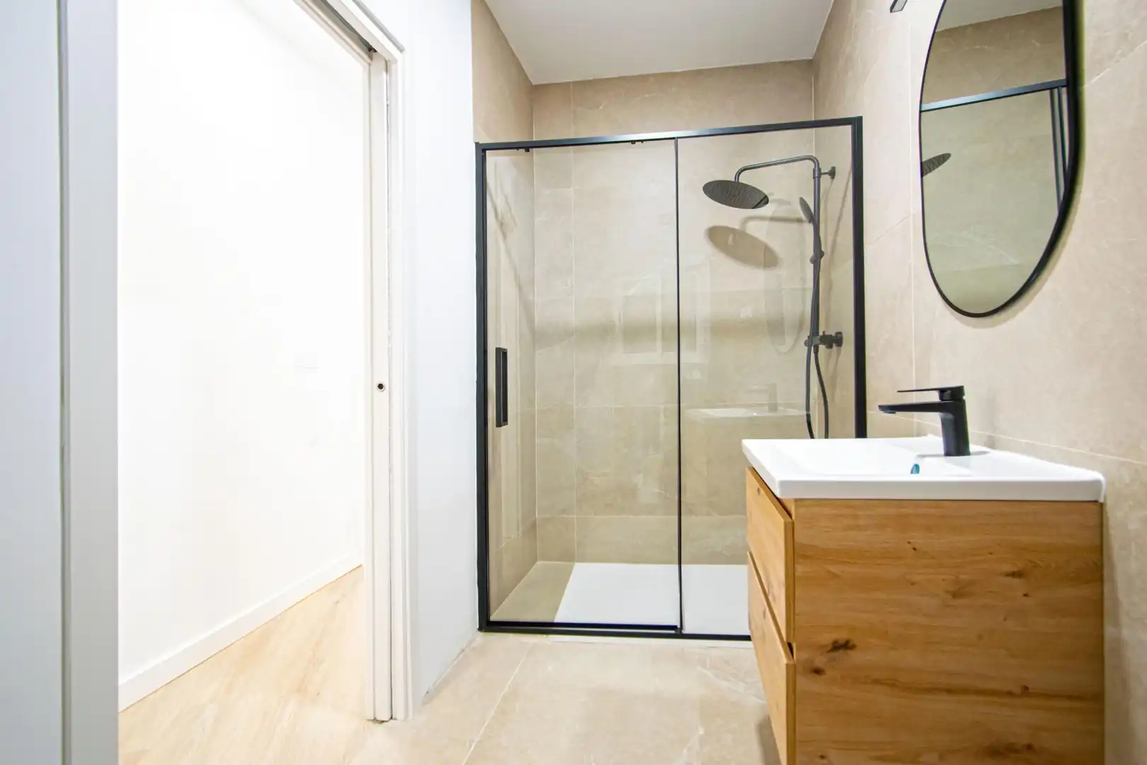 Baño de Piso en venta en Sevilla con Balcón