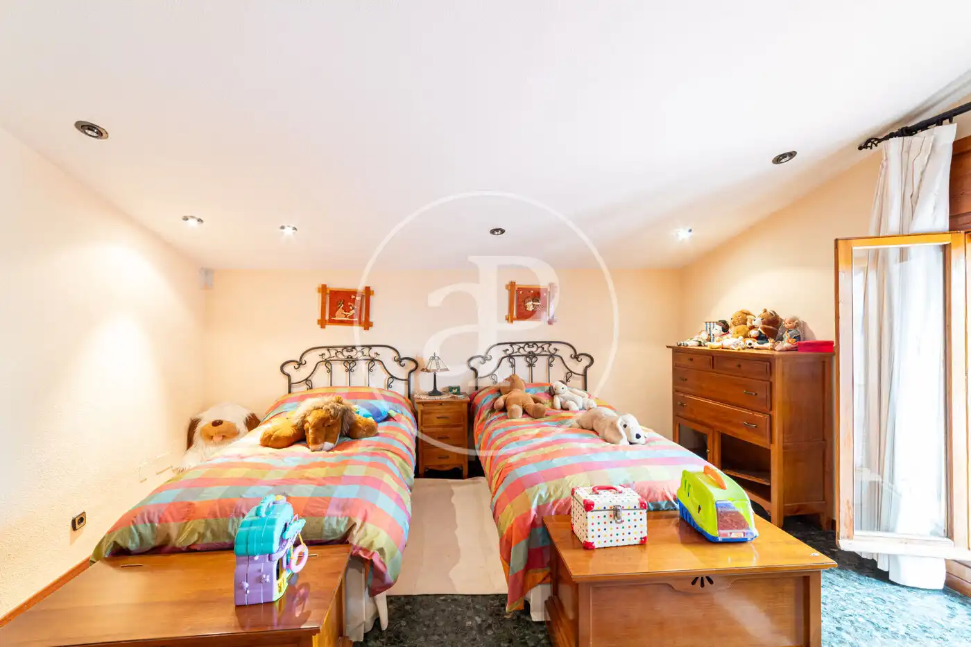 Habitación de Casa o chalet en venta en Algete con Aire acondicionado, Calefacción y Jardín privado