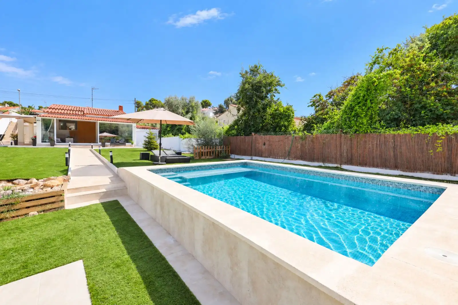 Villa avec piscine à vendre à LLESSIU, imagen 3