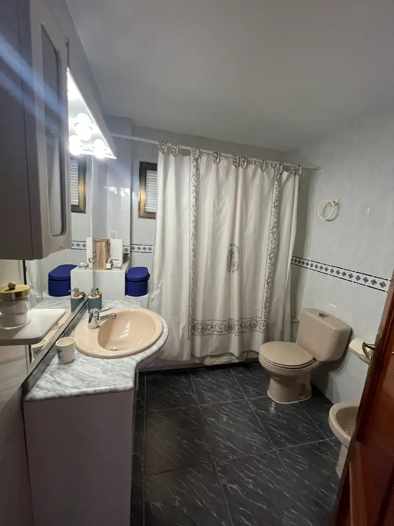 Baño de Casa o chalet en venta en Chiva con Aire acondicionado, Jardín privado y Terraza