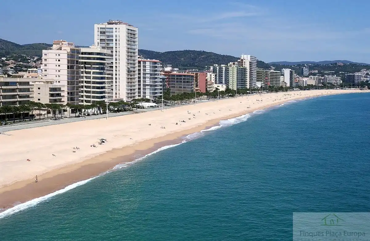 Einzelparkplatz zum Verkauf in Platja d'Aro, imagen 3
