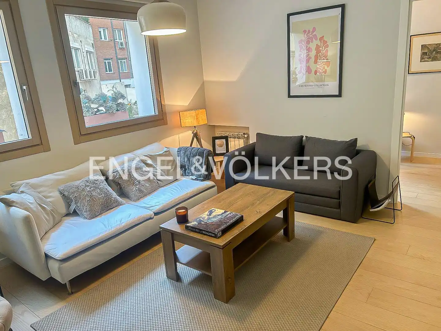Living room of Flat for rent in Madrid  with Air Conditioner, Heating and Furnished