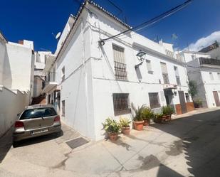 Exterior view of House or chalet for sale in Istán  with Air Conditioner