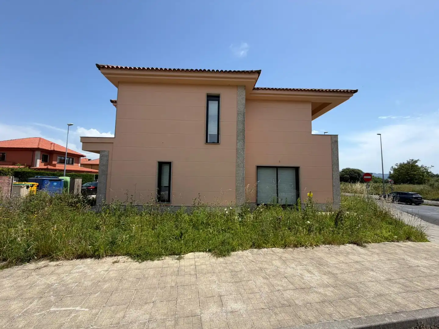 Vista exterior de Casa adosada en venda en Ferrol amb Jardí privat, Parquet i Balcó