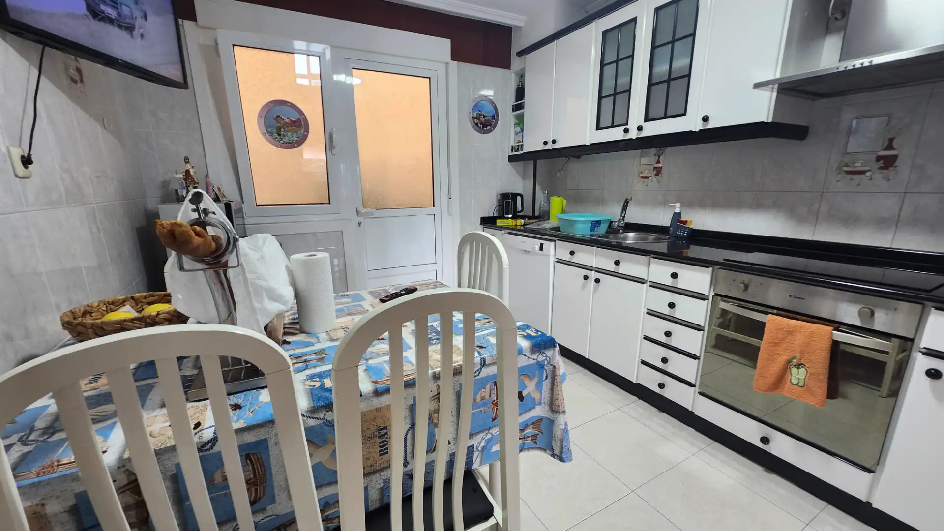 Kitchen of Flat for sale in Miño  with Heating