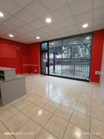 Local comercial en Alquiler en Estació del Nord