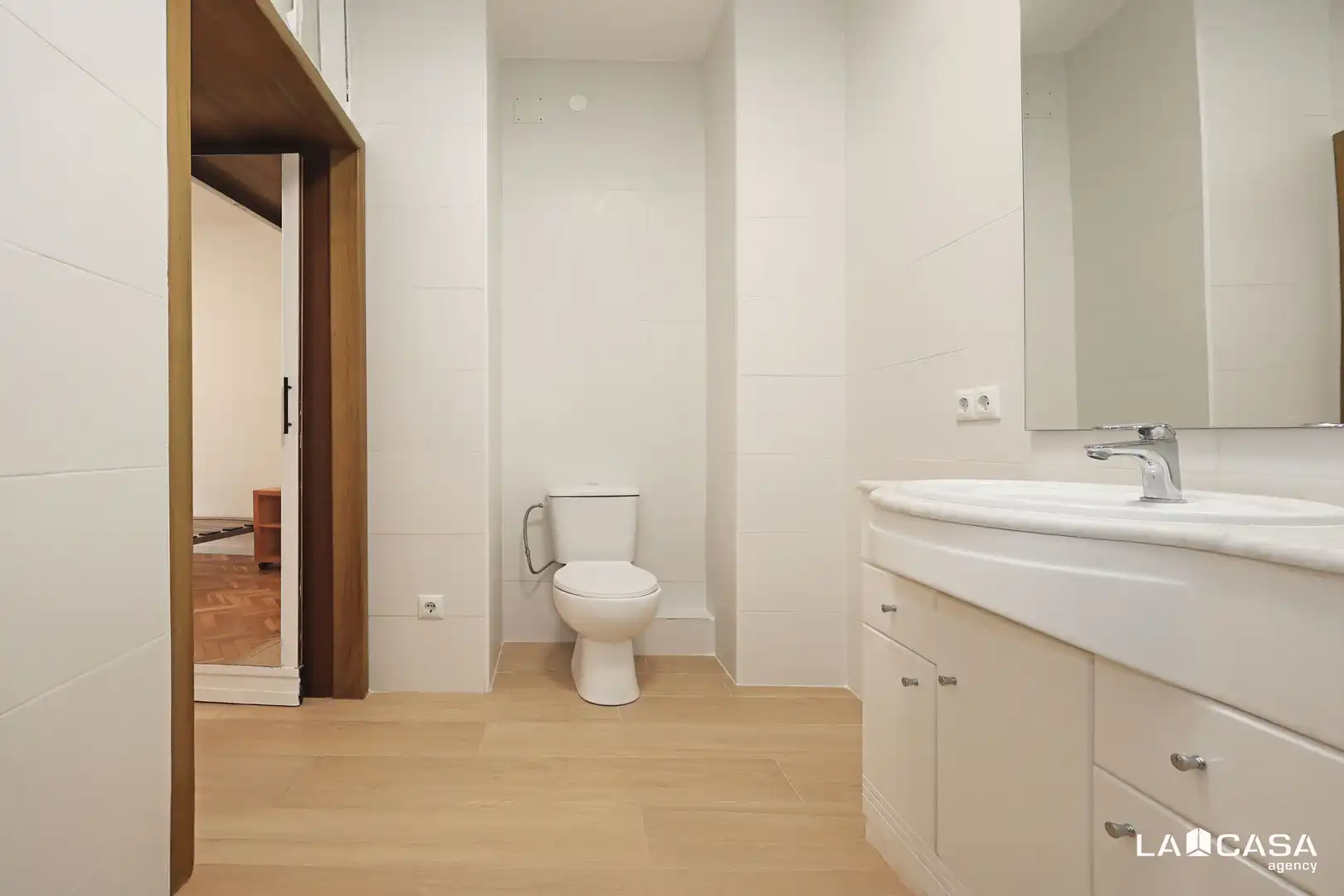 Baño de Piso en venta en Barcelona con Balcón