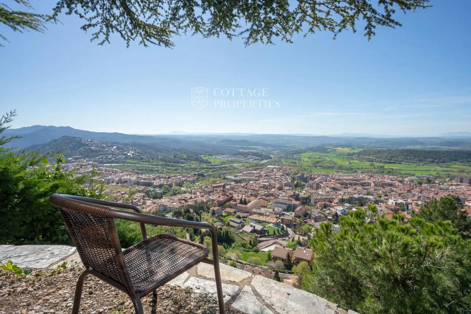 Exterior view of Houses for sale in Berga  with Heating and Terrace