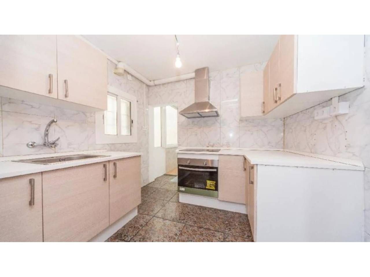 Cocina de Piso en venta en Badalona con Balcón