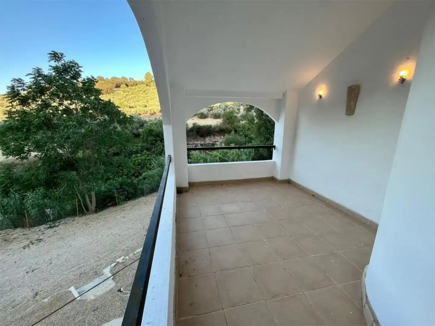 Terrassa de Pis en venda en Loja amb Jardí privat, Traster i Piscina