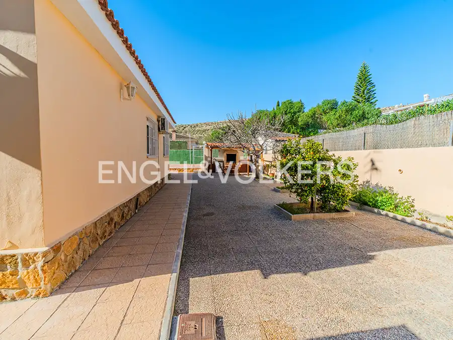 Vista exterior de Casa o chalet en venta en Mutxamel con Aire acondicionado, Calefacción y Jardín privado