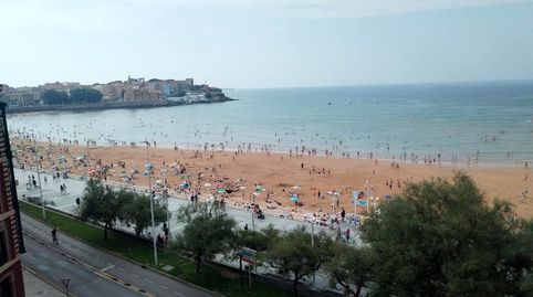 Foto 2 de Piso de alquiler en Ezcurdia, Barrio del Centro, Gijón