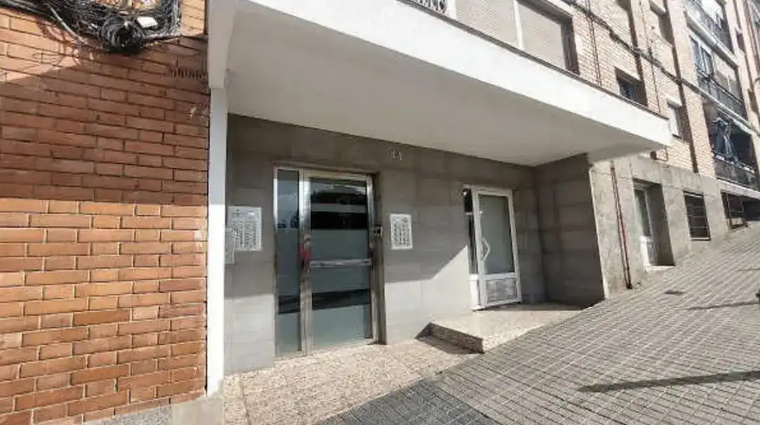 Flat for sale in Carrer de la Constitució, imagen 3