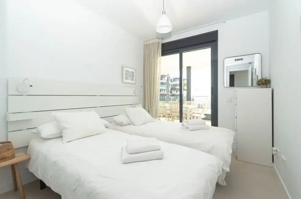 Apartament amb piscina en venda a Puerto Deportivo, imagen 9
