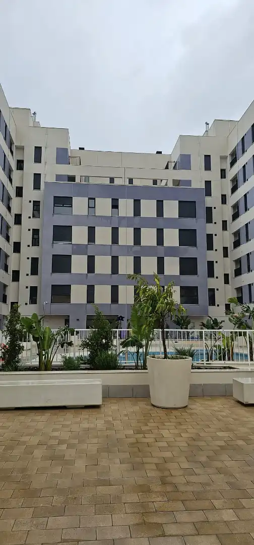 Vista exterior de Piso en venta en Sevilla con Aire acondicionado, Jardín privado y Trastero