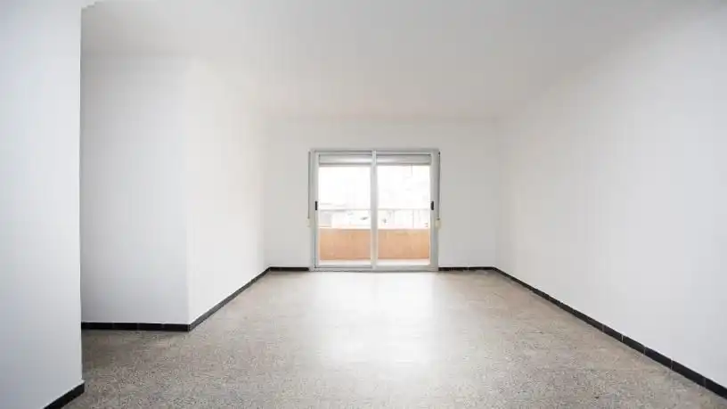 Wohnzimmer von Wohnung zum Verkauf in Salt