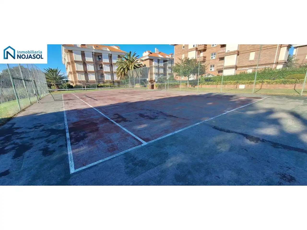 Parkplatz von Wohnung zur Miete in Noja mit Heizung, Privatgarten und Terrasse