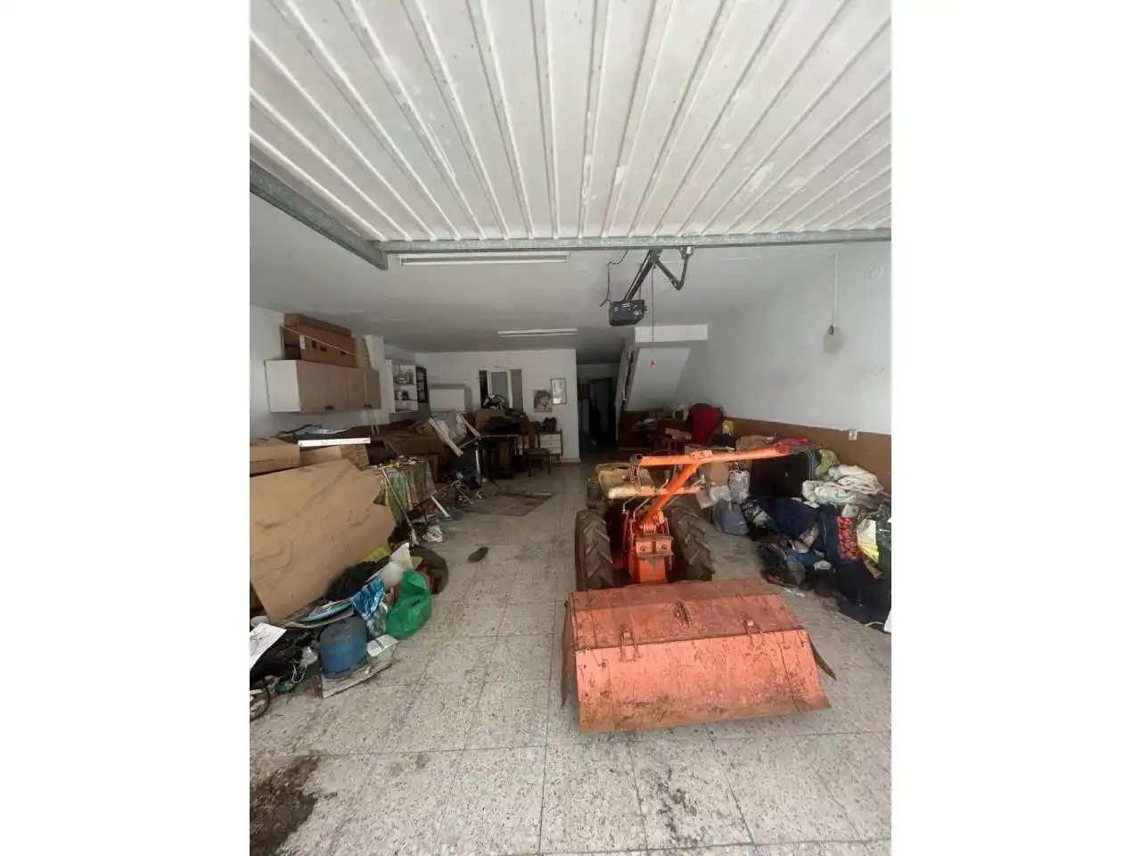 Einfamilien-Reihenhaus zum Verkauf in Estepona mit Klimaanlage und Terrasse