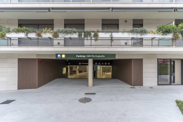 Garaje en Alquiler en CALLE VIA AUGUSTA, 349- en Sarrià