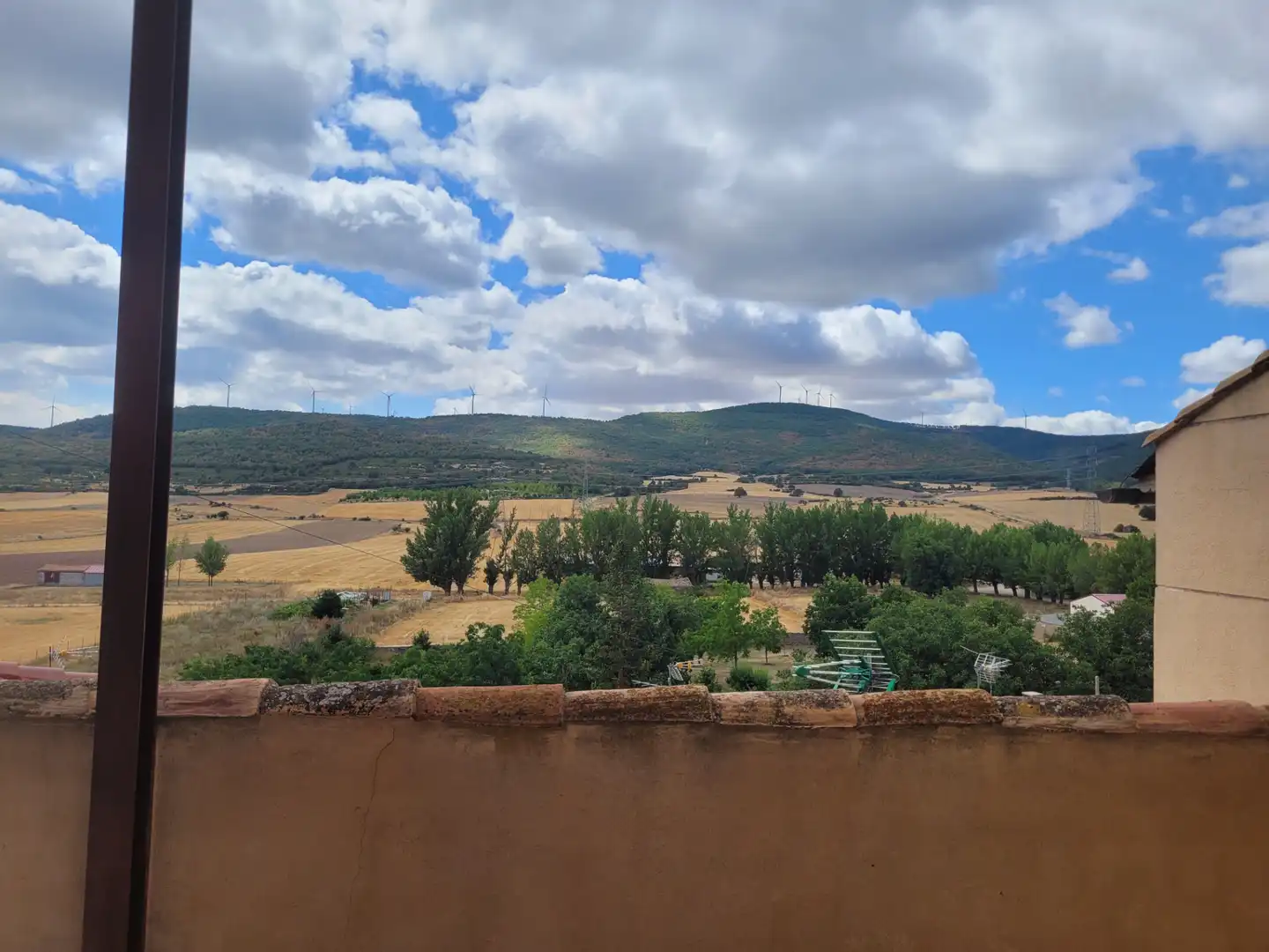 Vista exterior de Finca rústica en venta en Trévago con Calefacción, Terraza y Amueblado