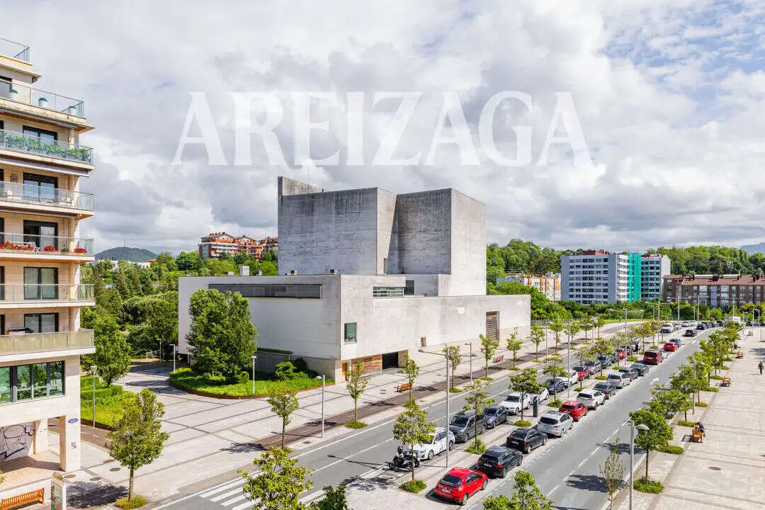 Vista exterior de Piso en venta en Donostia - San Sebastián  con Aire acondicionado, Calefacción y Terraza