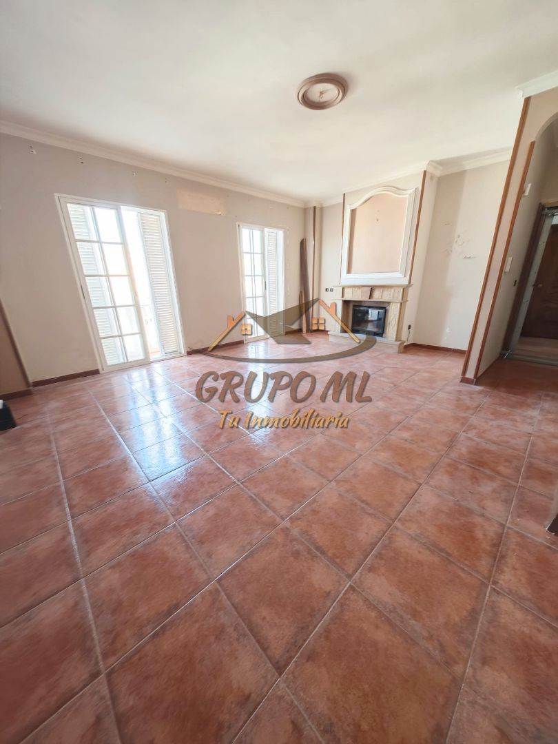 Sala de estar de Piso en venta en Navas de San Juan con Calefacción, Terraza y Horno