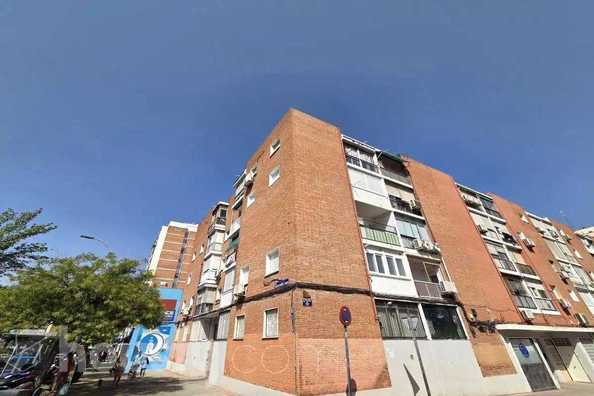 Außenansicht von Wohnung zur Miete in Madrid mit Klimaanlage, Heizung und Möbliert