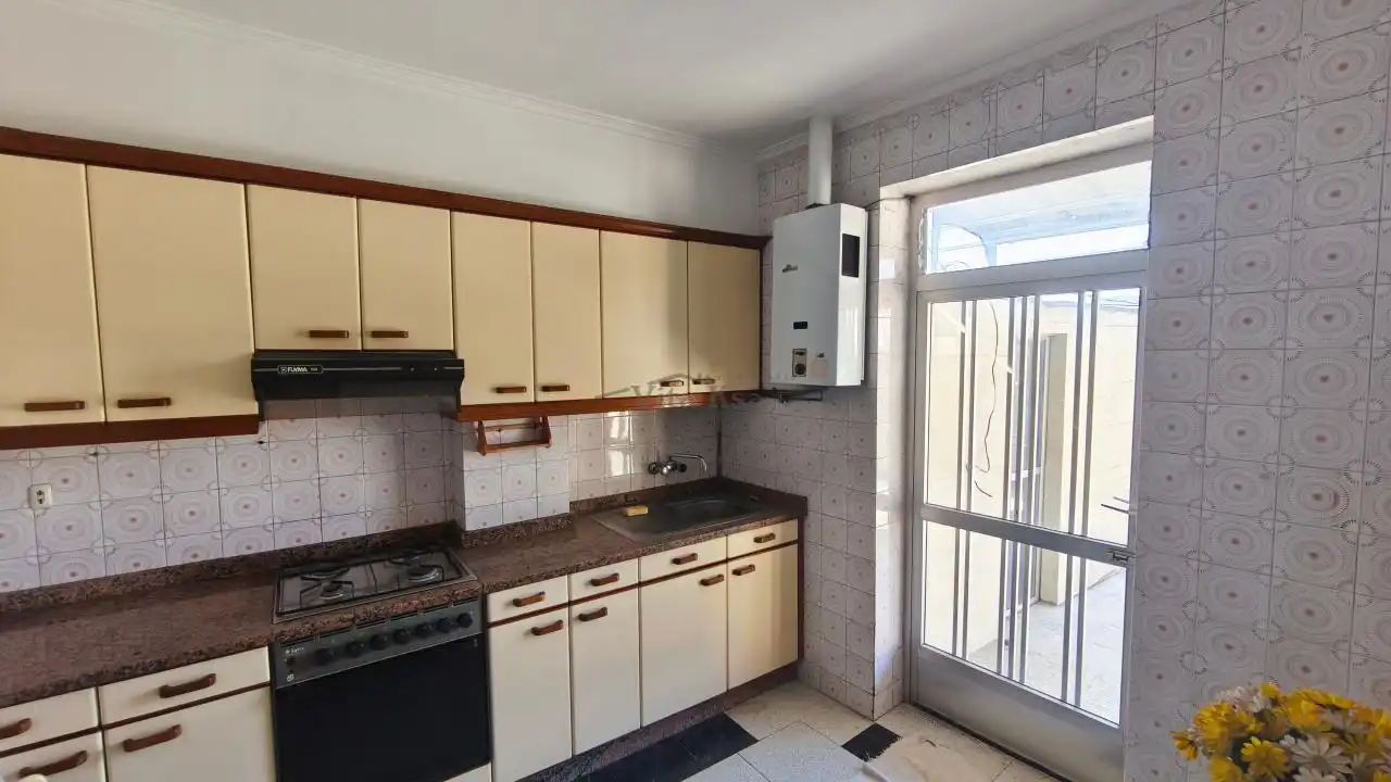 Cocina de Casa o chalet en venta en Ourense Capital  con Calefacción, Jardín privado y Terraza