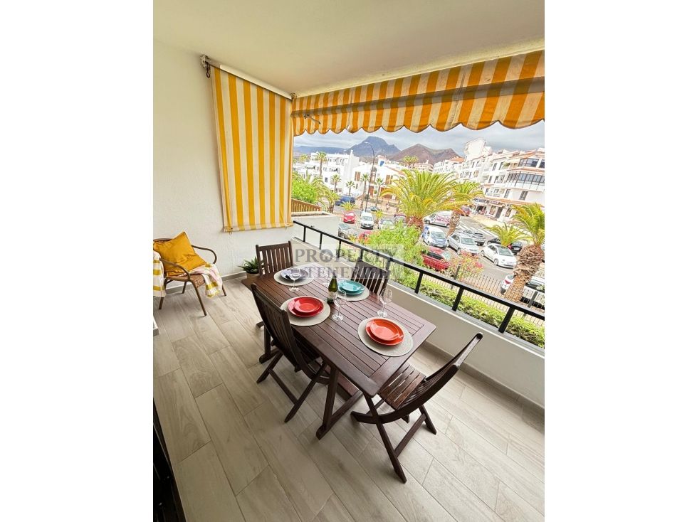 Vista exterior de Apartament en venda en Arona amb Terrassa, Piscina i Moblat