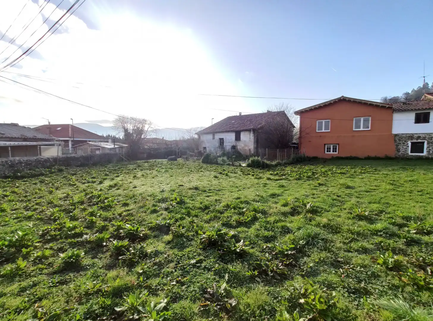 Casa o xalet en venda en Los Corrales de Buelna  amb Jardí privat