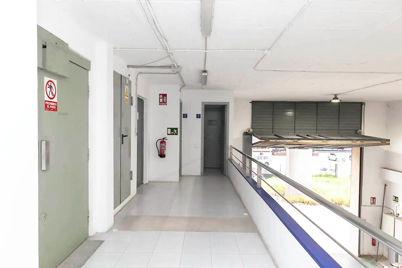 Nave industrial en venta en Molins de Rei con Alarma