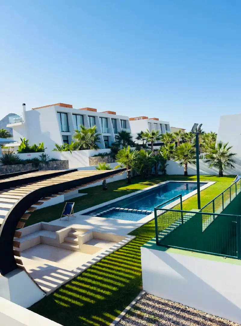 Piscina de Casa adosada en venda en Calpe / Calp amb Aire condicionat, Calefacció i Jardí privat