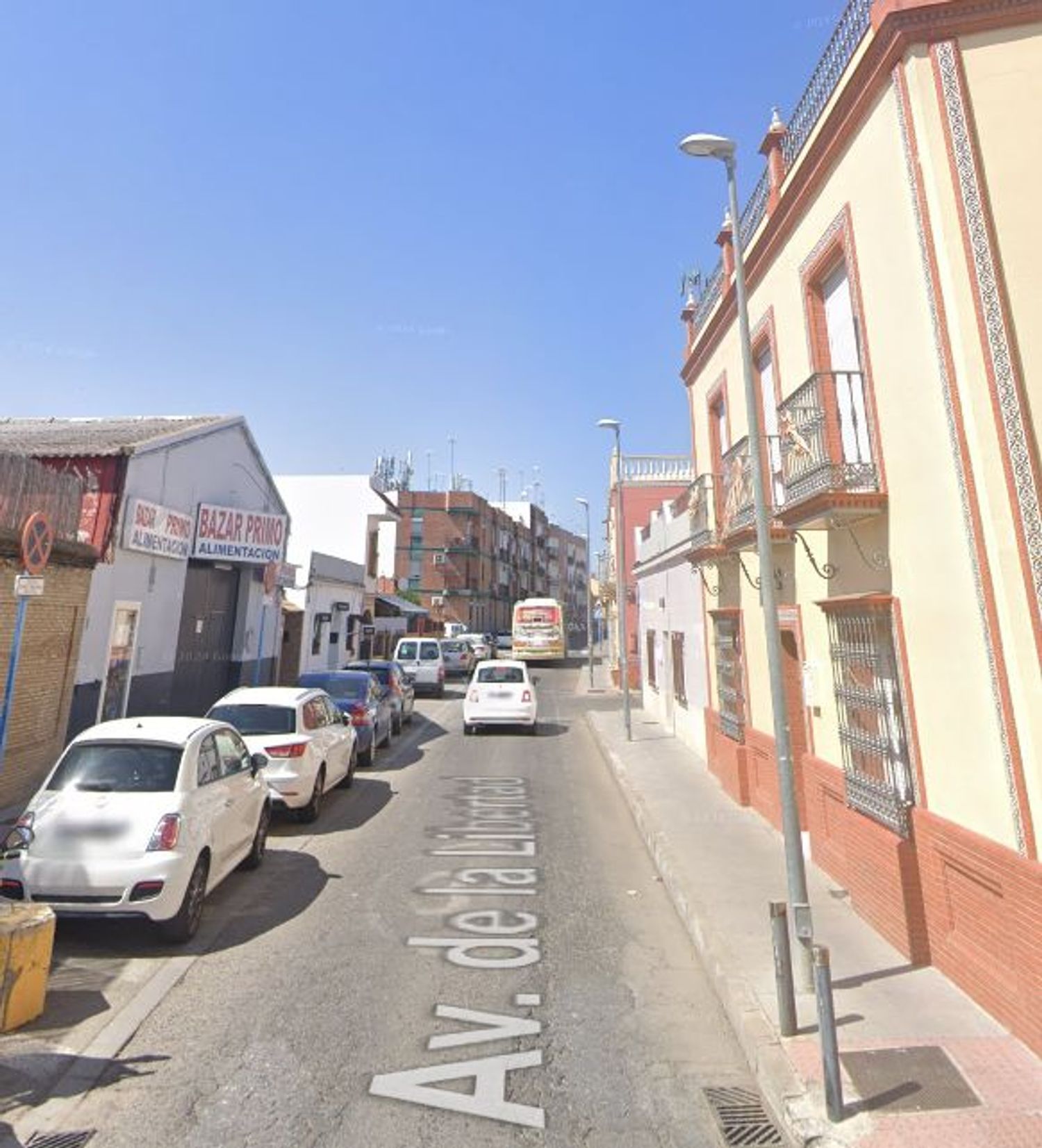 Exterior view of Single-family semi-detached for sale in Mairena del Aljarafe