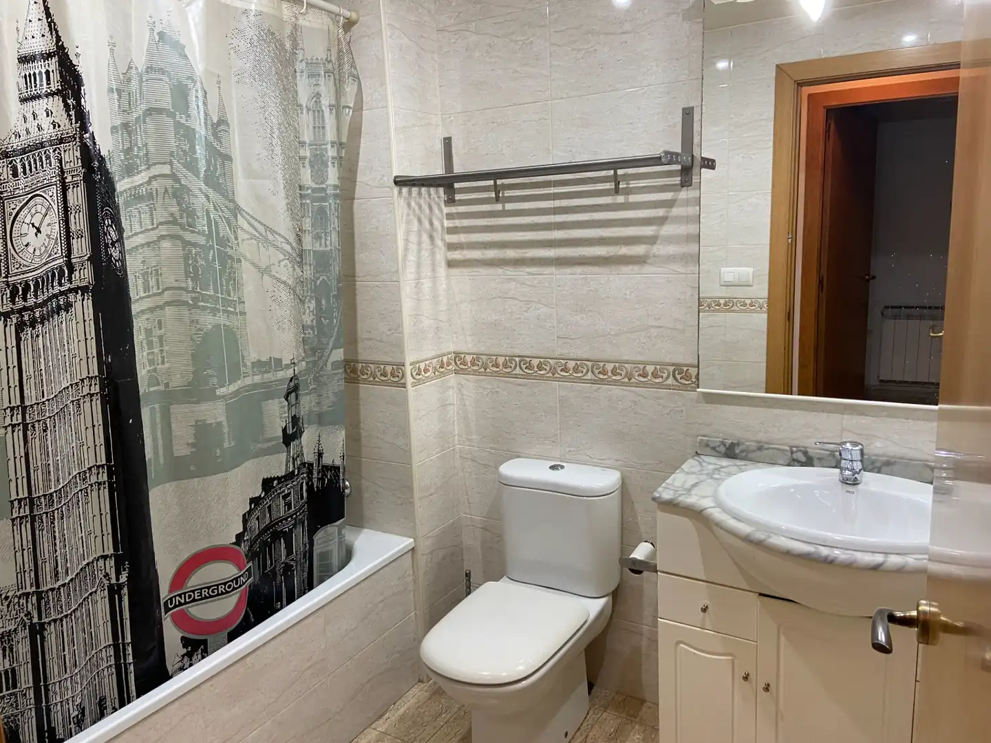 Baño de Piso en venta en Mollerussa con Amueblado