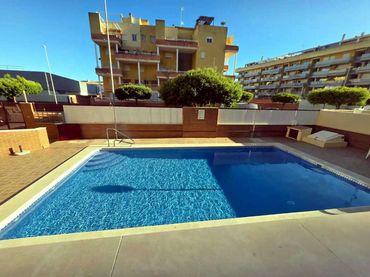 Pis amb balcó en venda a Canet d'En Berenguer