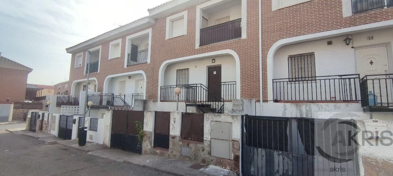 Vista exterior de Casa o xalet en venda en Recas amb Terrassa