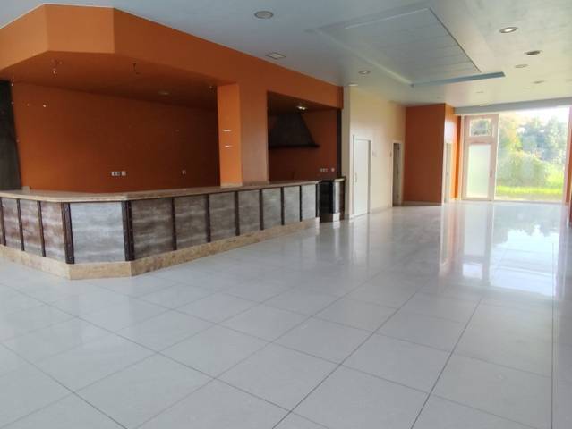 Local comercial en Alquiler en N/A, -1 en Pravia